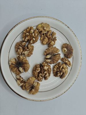 প্রিমিয়াম রোস্ট অ-সোল্টড ওয়ালনট কার্নেল
