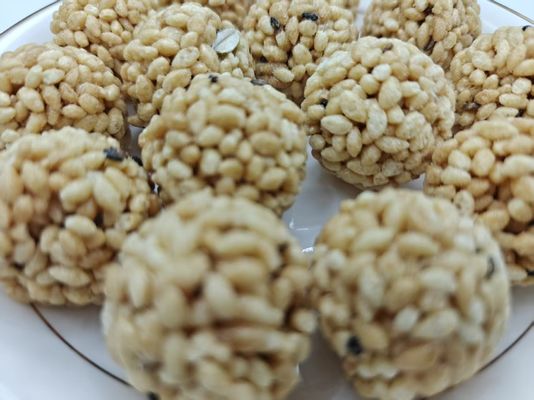 উচ্চ প্রোটিনযুক্ত বাদামের চালের বল বাল্ক প্যাকেজিং