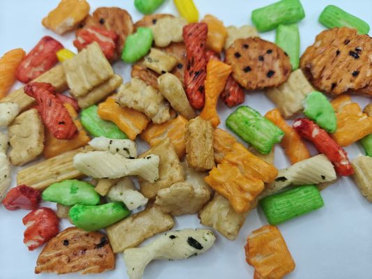 আসল কাস্টমাইজড ফ্লেভার মিশ্রিত রাইস ক্র্যাকার বিভিন্ন প্রকার প্যাক বাল্ক প্যাকেজিং তেল উপাদান সহ