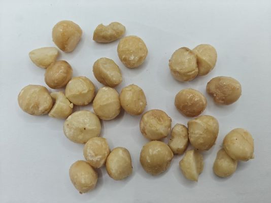 রোস্ট ম্যাকডামিয়া বাদাম