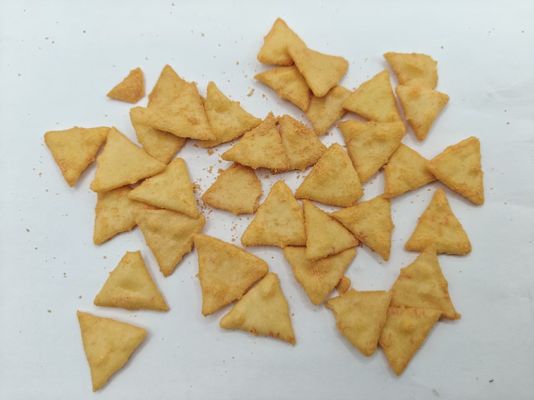 স্বাস্থ্যকর প্রাকৃতিক ময়দার মুচমুচে ত্রিভুজাকার কামড়